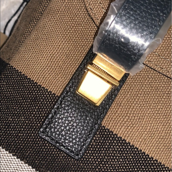 CANVAS CHECK BAILDON CAMERA BAG - Picture 7 of 12